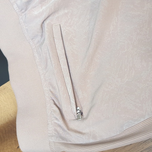 Athleta Brooklyn Textured Ankle Pants Blush Size 6 - Picture 5 of 7